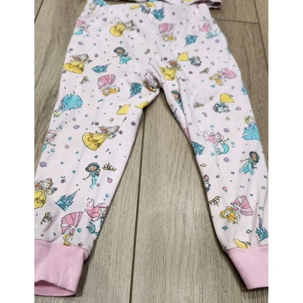 Disney Girls Pajamas Set Toddler Size 2 Snow White Cinderella Jasmine Ariel‎